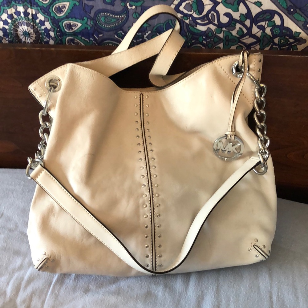 White leather oversized Michael Kors purse